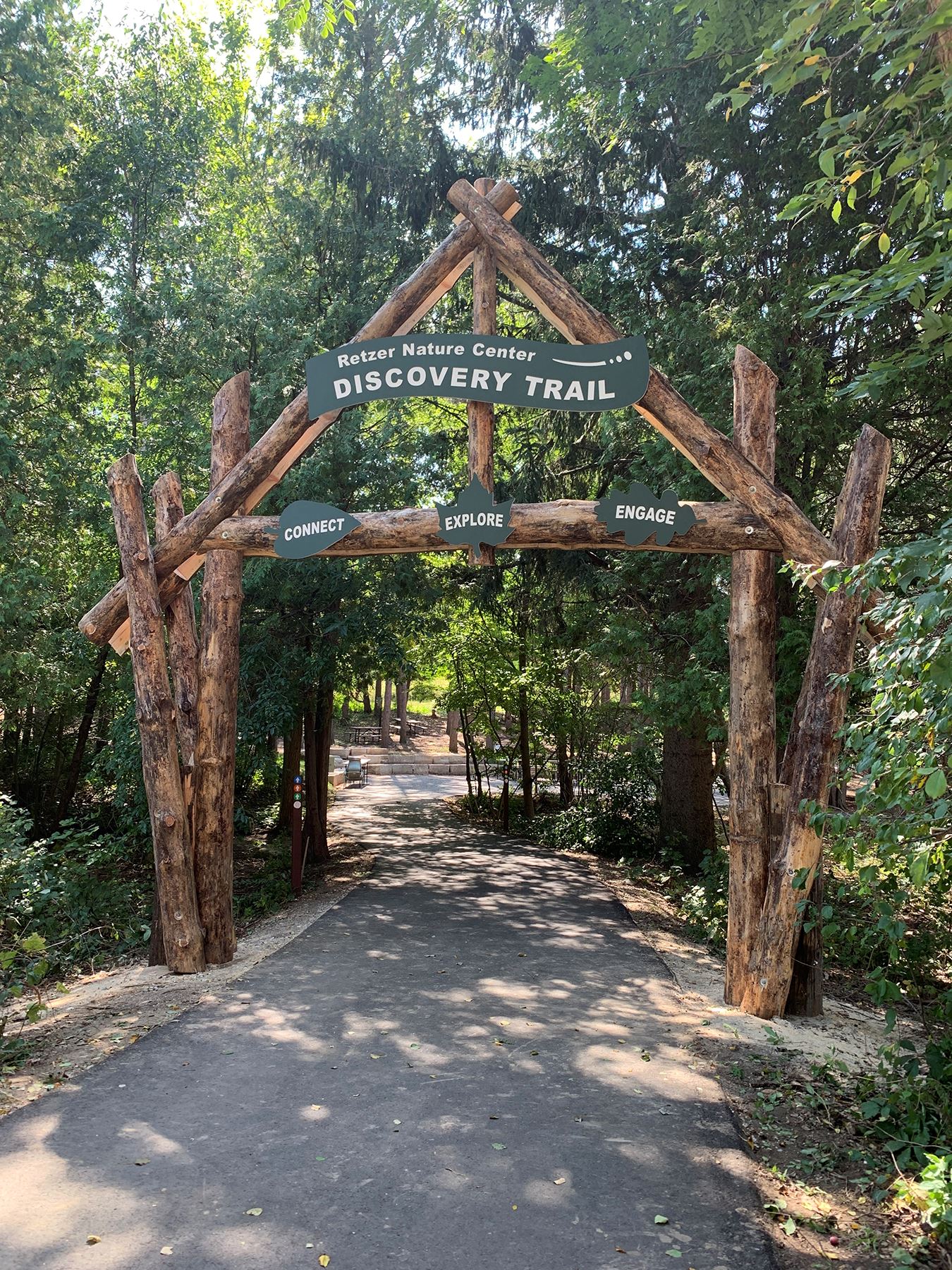 DiscoveryTrailGatewayEntranceArch